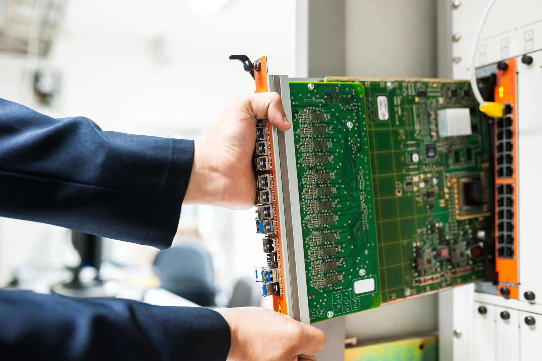 Garantía, Mantenimiento y Por Qué la Certificación Técnica Protege su Inversión