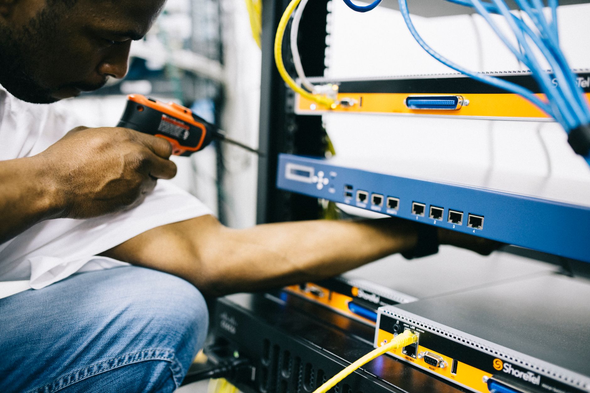 Errores críticos en la instalación de cámaras IP que debes evitar