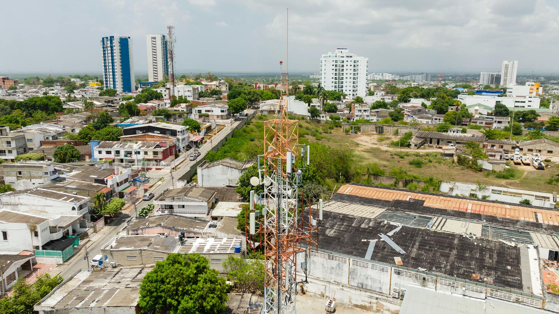 Cobertura y Tiempos de Respuesta: Electricistas Certificados en tu Zona de Cali