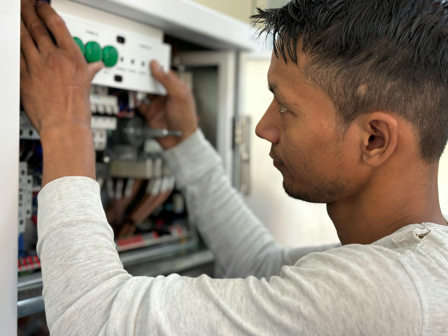 Proceso de instalación certificada: lo que hacemos en Limonar y zonas de estrato alto